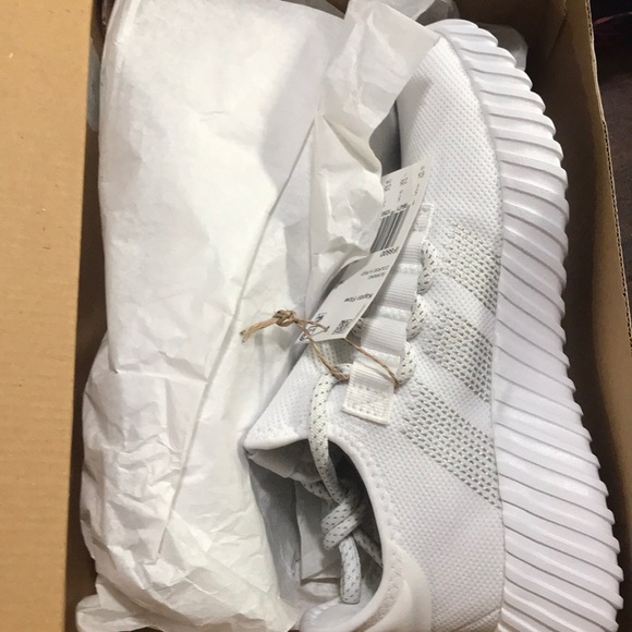 New Adidas Kaptir Flow 6.5 Youth / 8 women BNWT NEW - Picture 2 of 12